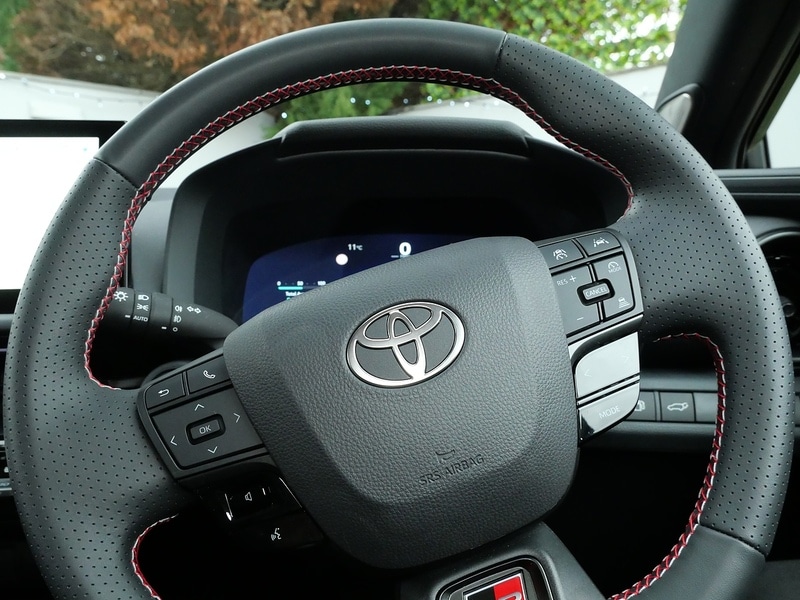 Used Toyota C-HR 2024 for sale - 76836659: Photo 27