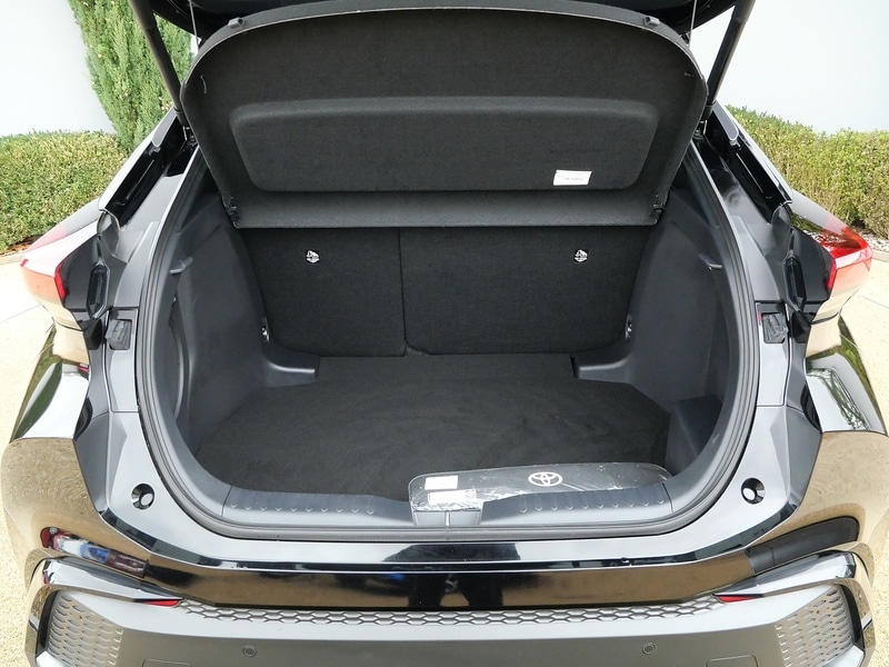 Used Toyota C-HR 2024 for sale - 76836659: Photo 35