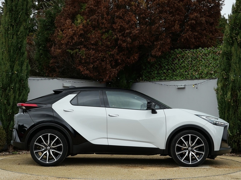 Used Toyota C-HR 2024 for sale - 76836659: Photo 7