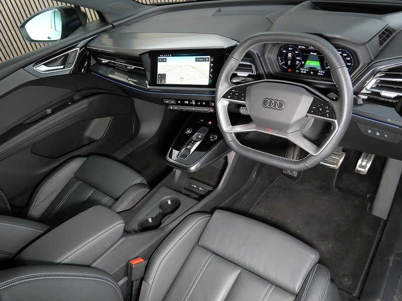 Used Audi Q4 e-tron 2021 for sale - 77840633: Photo 3