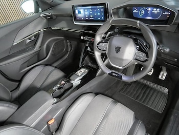 Used Peugeot 2008 2025 for sale - 79047019: Photo