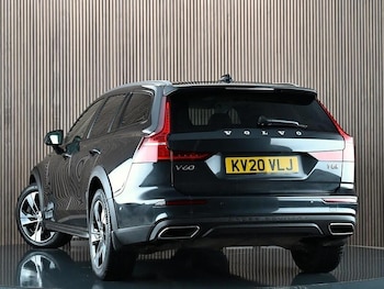 Used Volvo V60 Cross Country 2020 for sale - 78605504: Photo