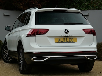 Used Volkswagen Tiguan 2021 for sale - 75998978: Photo 2