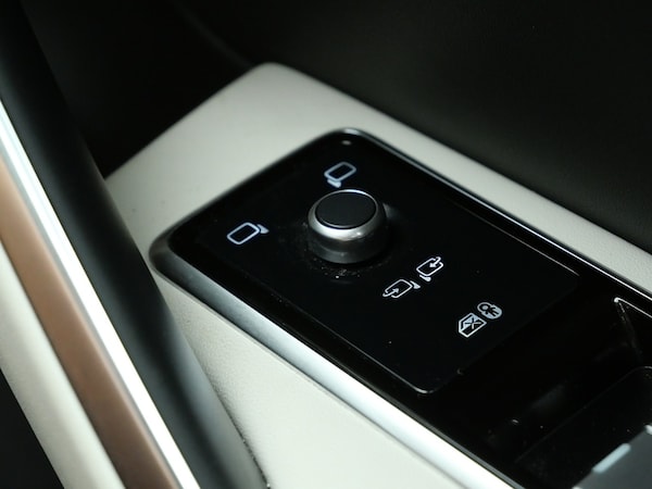 Used Jaguar F-Pace 2022 for sale - 75444980: Photo 32
