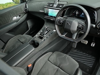 Used DS Automobiles DS 7 Crossback 2022 for sale - 76253207: Photo 3
