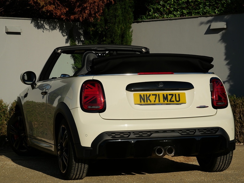Used MINI Convertible 2021 for sale - 76712169: Photo 2