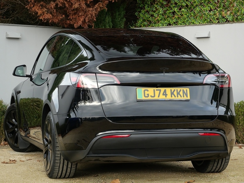 Used Tesla Model Y 2024 for sale - 76618237: Photo 2