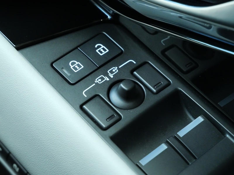 Used Land Rover Range Rover Evoque 2023 for sale - 76740827: Photo 32