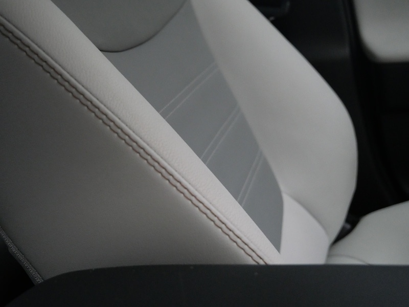 Used Toyota RAV4 2023 for sale - 77342312: Photo 29