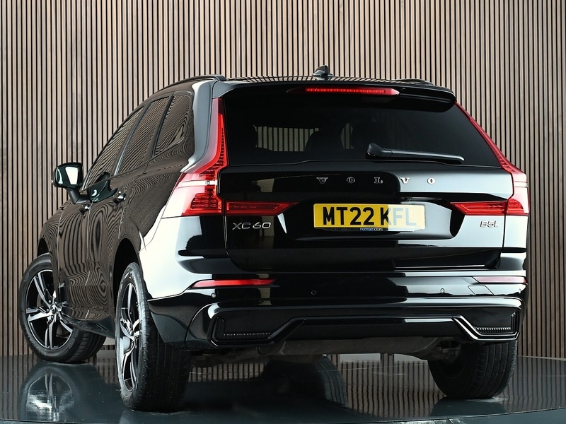 Used Volvo XC60 2022 for sale - 77840722: Photo 2