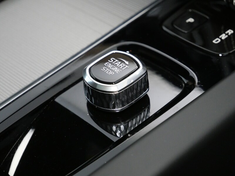 Used Volvo XC60 2022 for sale - 77840722: Photo 41