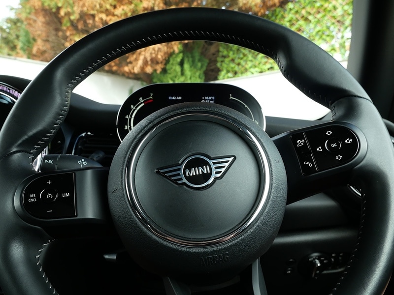 Used MINI Hatch 2021 for sale - 76133044: Photo 25