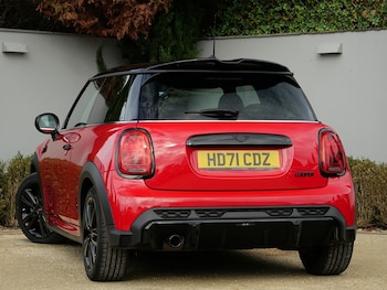 Used MINI Hatch 2021 for sale - 76133044: Photo 2