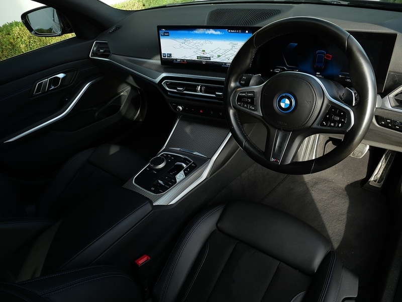 Used BMW 3 Series 2022 for sale - 76570722: Photo 3