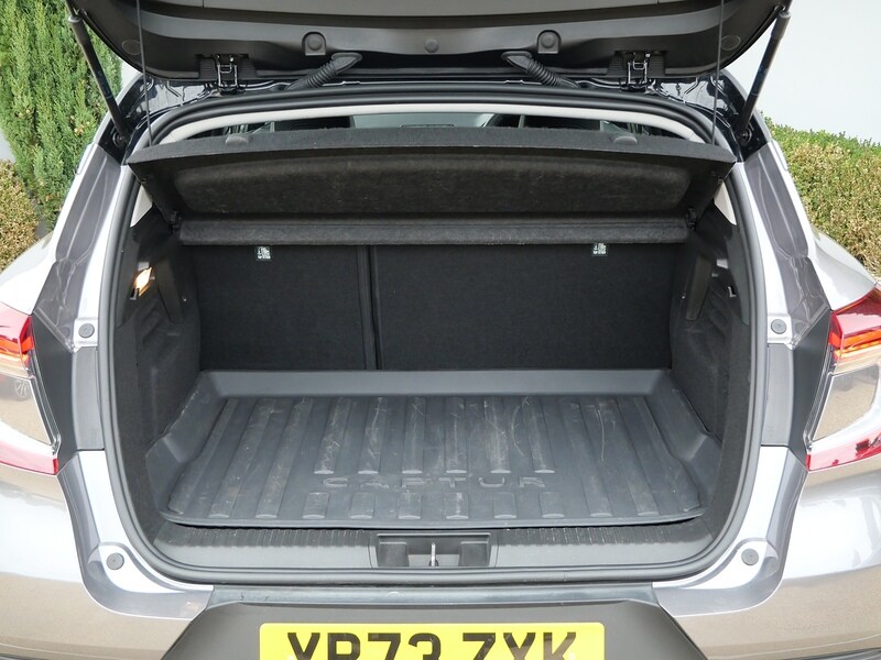 Used Renault Captur 2023 for sale - 76299816: Photo 32