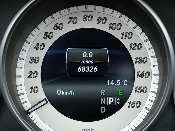 Used Mercedes-Benz E Class 2015 for sale - 76267485: Photo 37