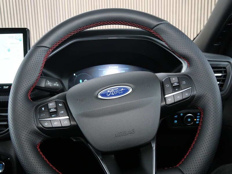 Used Ford Kuga 2025 for sale - 77840701: Photo 38
