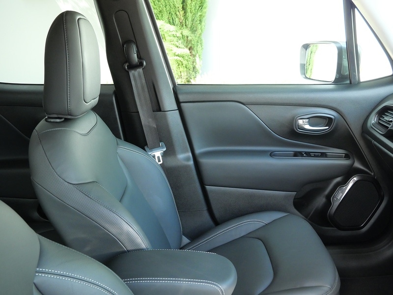 Used Jeep Renegade 2023 for sale - 76411900: Photo 13