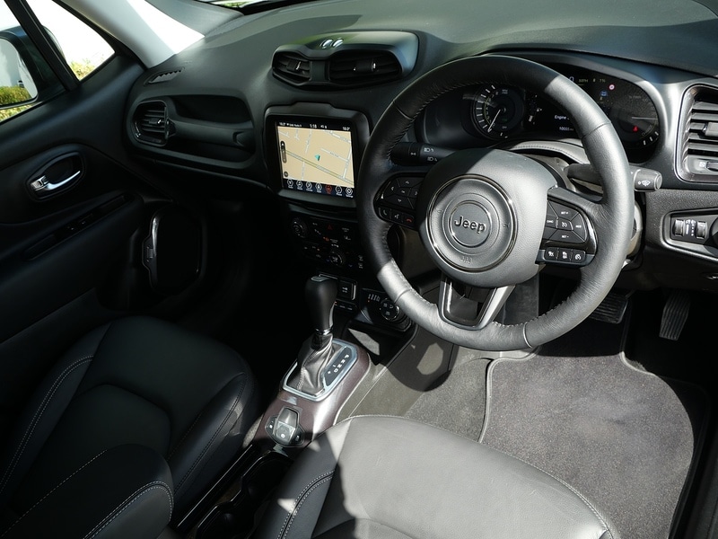 Used Jeep Renegade 2023 for sale - 76411900: Photo 3