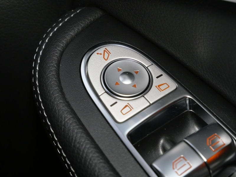 Used Mercedes-Benz GLC 2020 for sale - 77889180: Photo 38