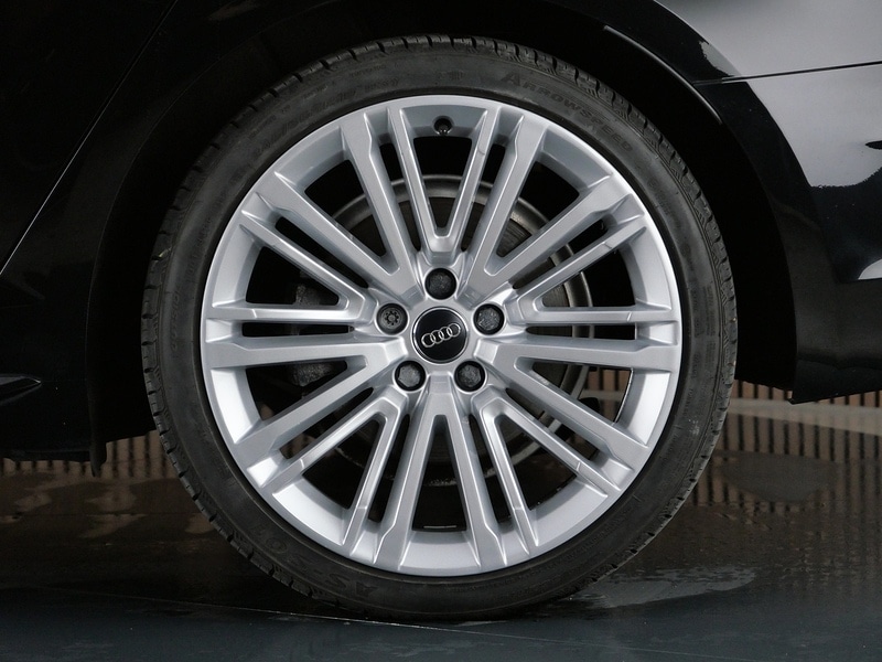 Used Audi A4 2019 for sale - 77880637: Photo 45