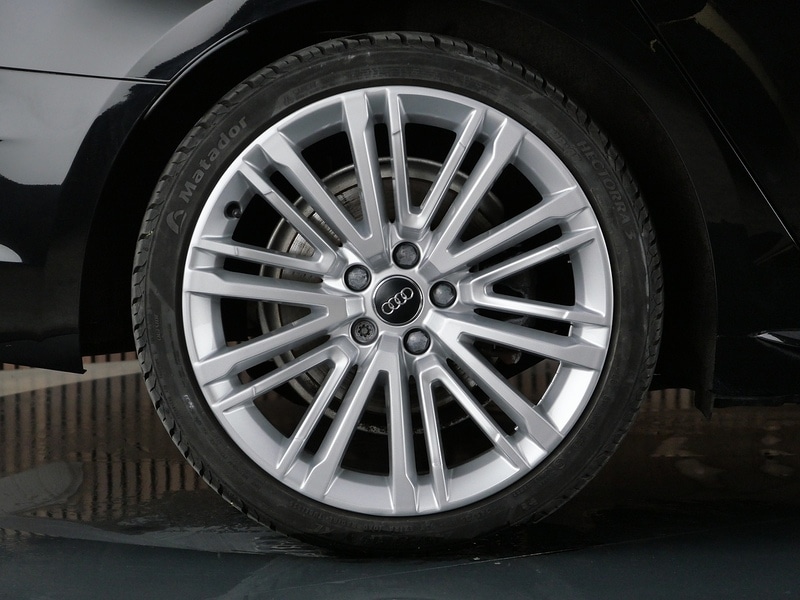 Used Audi A4 2019 for sale - 77880637: Photo 46