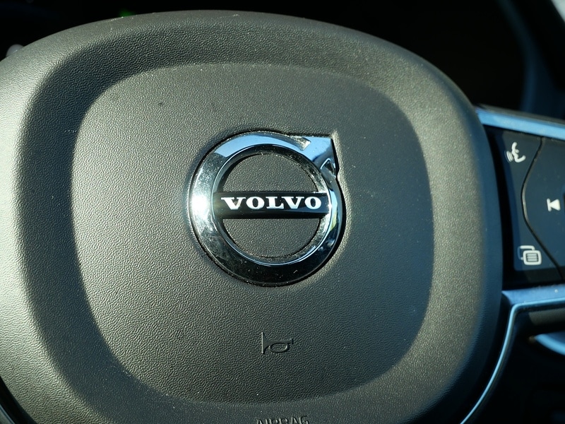 Used Volvo XC60 2021 for sale - 76396601: Photo 27