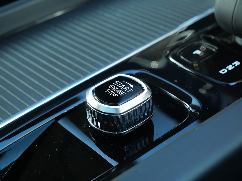 Used Volvo XC60 2021 for sale - 76396601: Photo 29