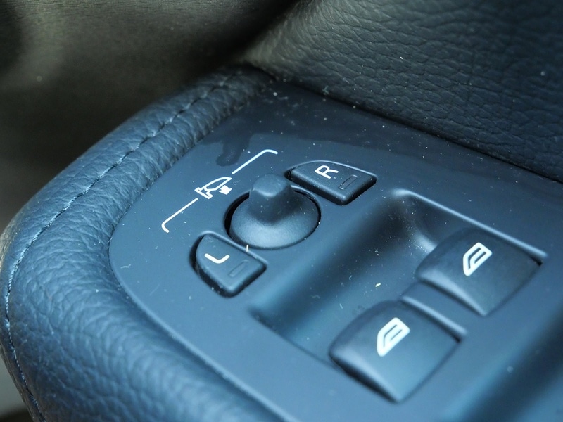 Used Volvo XC60 2021 for sale - 76396601: Photo 30