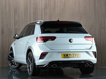 Used Volkswagen T-Roc 2021 for sale - 77356901: Photo