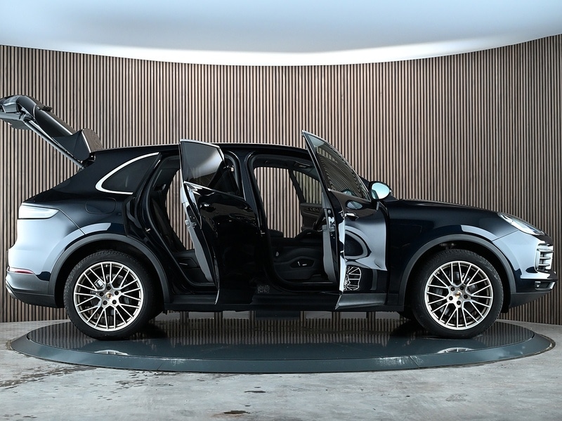 Used Porsche Cayenne 2018 for sale - 77840714: Photo 21