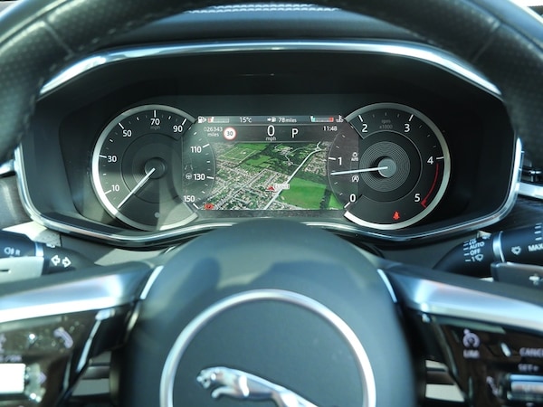 Used Jaguar F-Pace 2022 for sale - 76057163: Photo 13