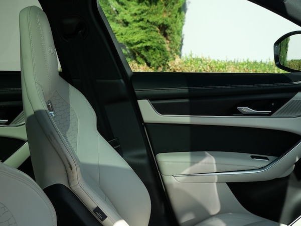 Used Jaguar F-Pace 2022 for sale - 76057163: Photo 20
