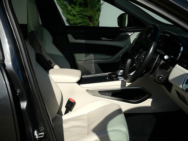 Used Jaguar F-Pace 2022 for sale - 76057163: Photo 21