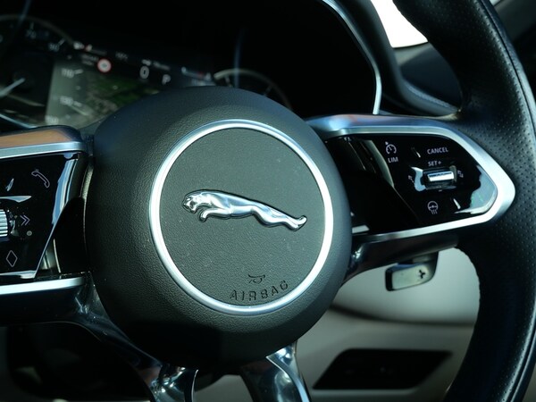 Used Jaguar F-Pace 2022 for sale - 76057163: Photo 28