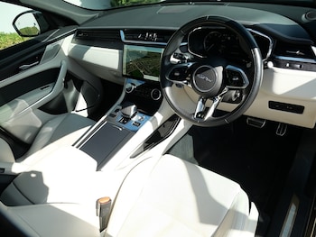 Used Jaguar F-Pace 2022 for sale - 76057163: Photo 3