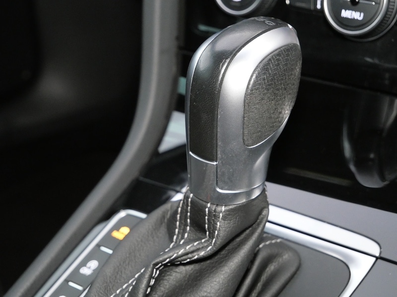 Used Volkswagen Golf 2017 for sale - 77452667: Photo 41