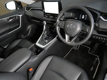 Used Toyota RAV4 2023 for sale - 78632648: Photo
