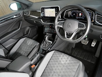Used Volkswagen T-Roc 2024 for sale - 79562109: Photo