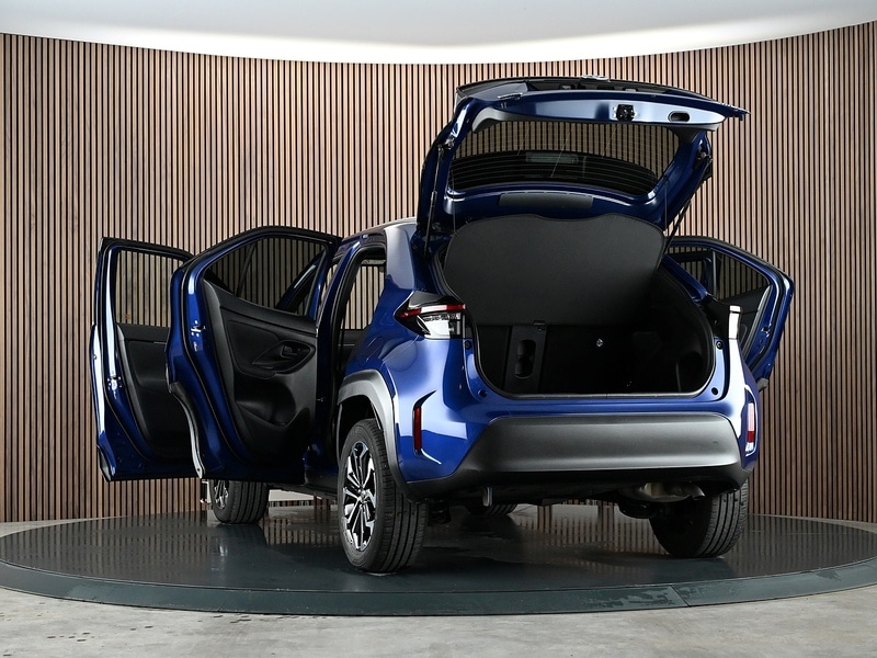 Used Toyota Yaris Cross 2022 for sale - 77836609: Photo 17