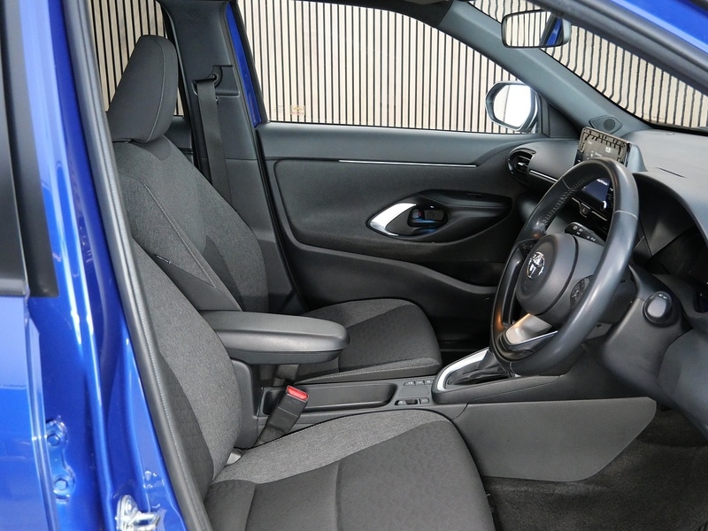 Used Toyota Yaris Cross 2022 for sale - 77836609: Photo 33