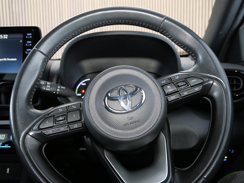Used Toyota Yaris Cross 2022 for sale - 77836609: Photo 38
