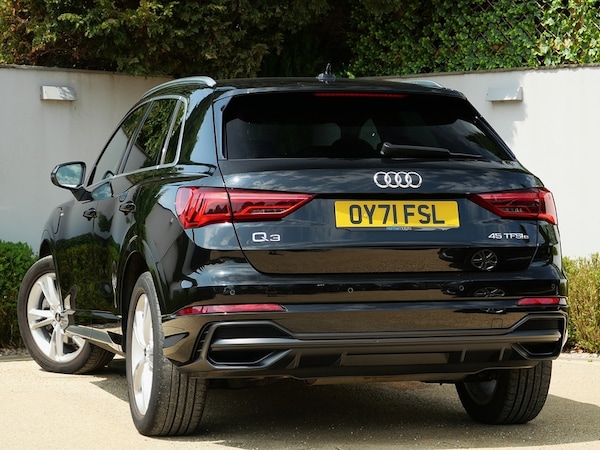 Used Audi Q3 2021 for sale - 74954603: Photo 2