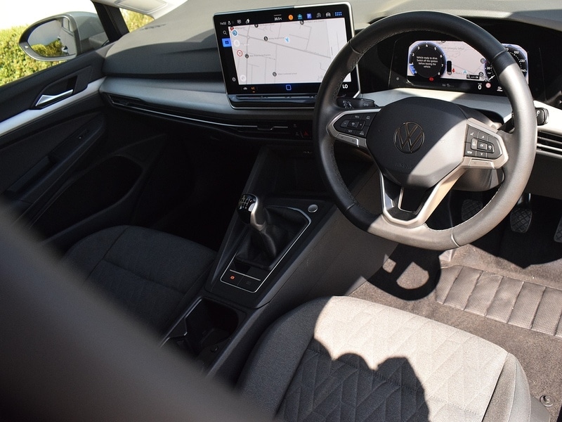 Used Volkswagen Golf 2024 for sale - 76934941: Photo 3