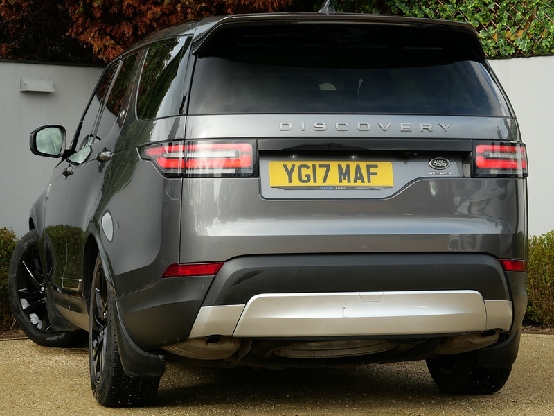 Used Land Rover Discovery 2017 for sale - 76430506: Photo 2