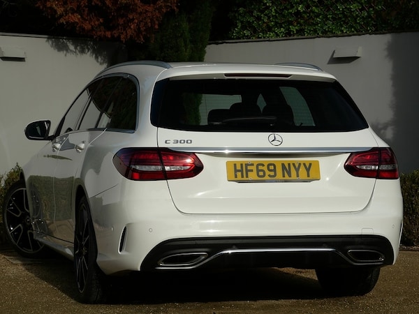 Used Mercedes-Benz C Class 2019 for sale - 76330448: Photo 2