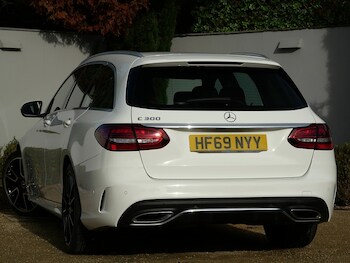 Used Mercedes-Benz C Class 2019 for sale - 76330448: Photo 2