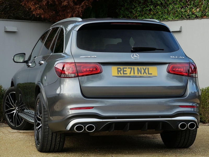 Used Mercedes-Benz GLC 2021 for sale - 76570724: Photo 2