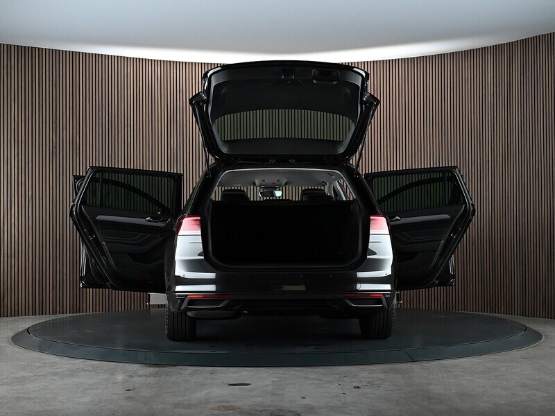 Used Volkswagen Passat 2023 for sale - 77840755: Photo 18