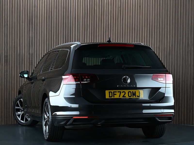 Used Volkswagen Passat 2023 for sale - 77840755: Photo 2